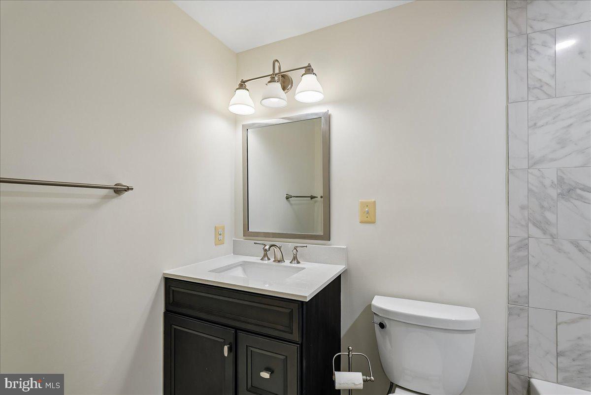 10806 Oldfield Drive Reston, VA 20191 - Photo 27 of 44