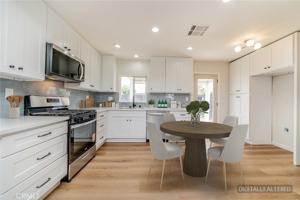 1027 Griffith Way Hemet, CA 92543 - Photo 12 of 26 Virtually Staged