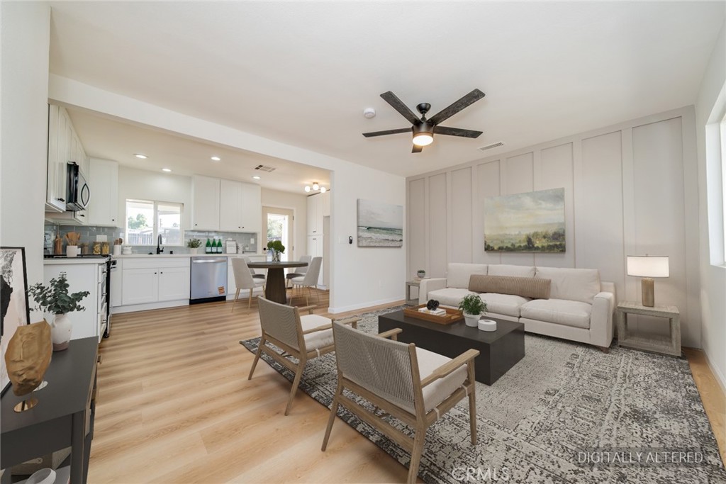 1027 Griffith Way Hemet, CA 92543 - Photo 4 of 26 Virtually Staged