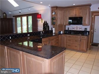 211 Walnut Ridge Road Chadds Ford, PA 19317 - Photo 3 of 12 Kitchen