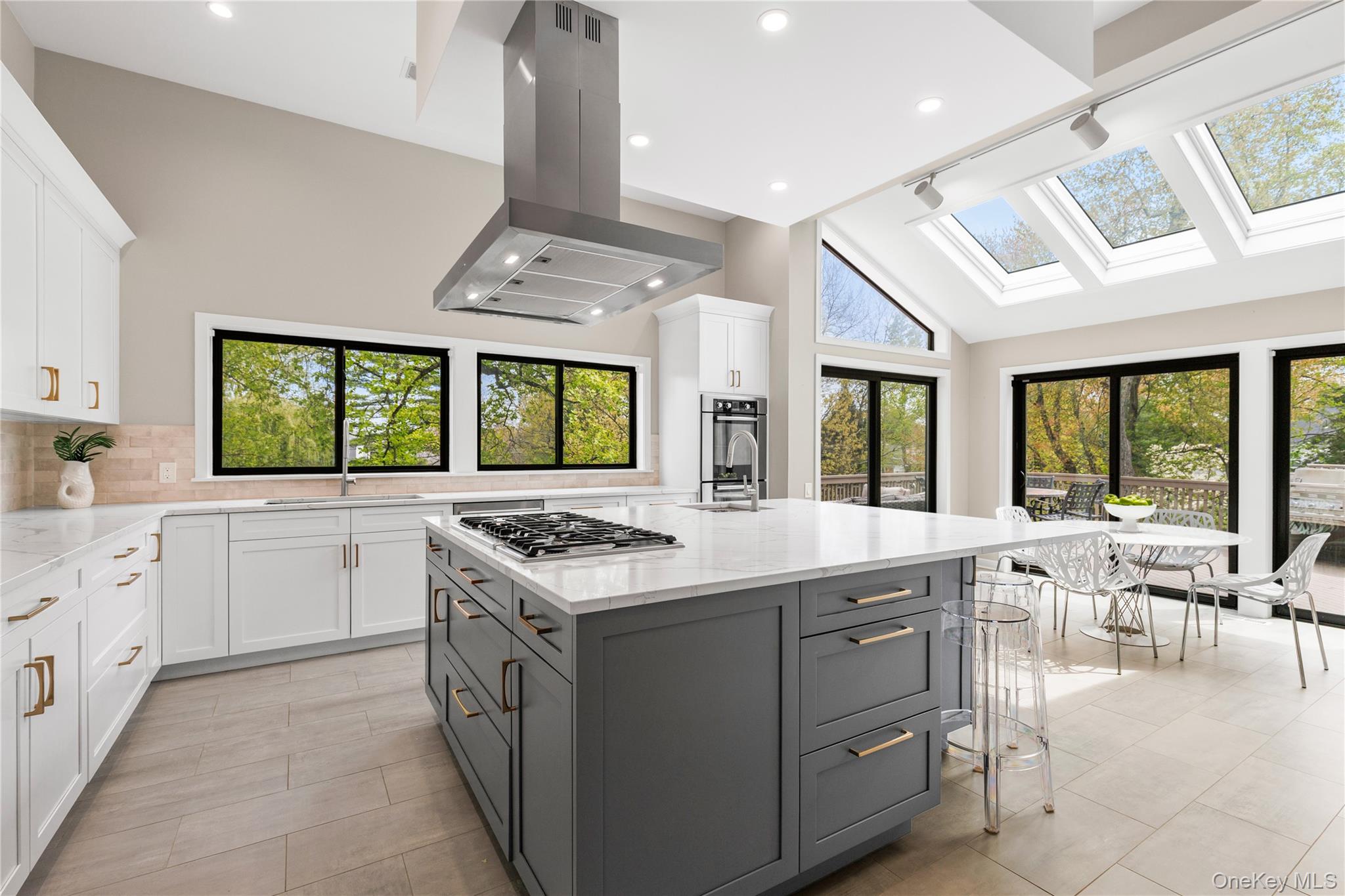 3 Lakeside Drive Rye, NY 10580 - Photo 3 of 36 Brand New Chef's Kitchen