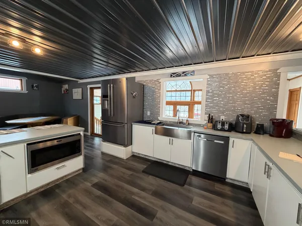 $495,000 | N5502 Oakwood Drive, Spooner, WI 54801