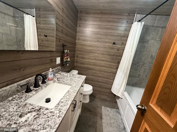 $495,000 | N5502 Oakwood Drive, Spooner, WI 54801