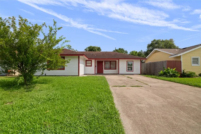 $1,800 | 3129 Danforth Memorial Drive, Texas City, TX 77590