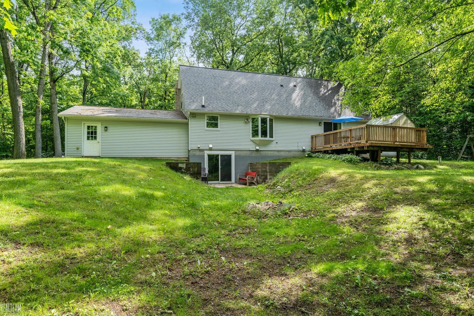 3160 East Rattalee Lake Road Davisburg, MI 48350 - Photo 38 of 41