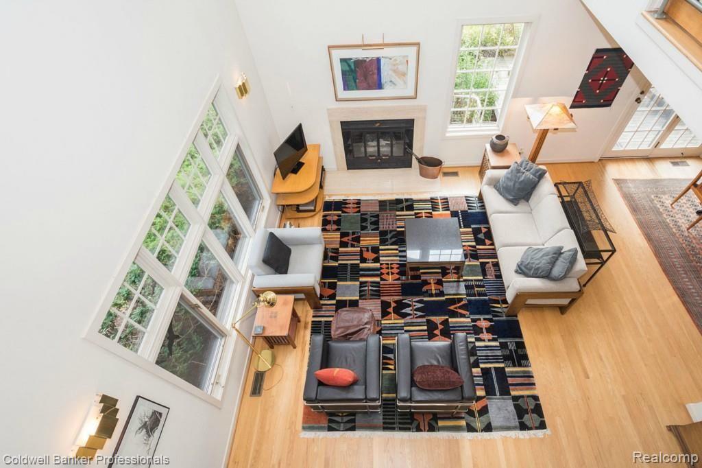 2963 Warren Road Ann Arbor, MI 48105 - Photo 23 of 57 MLS21_GreatRoom_from_above.jpg