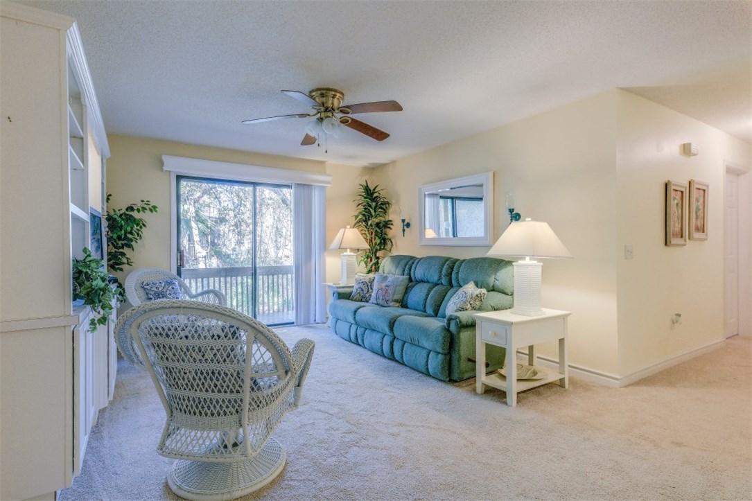 2743 Forest Ridge Drive, Unit I3 Fernandina Beach, FL 32034 - Photo 5 of 21 a living room with furniture