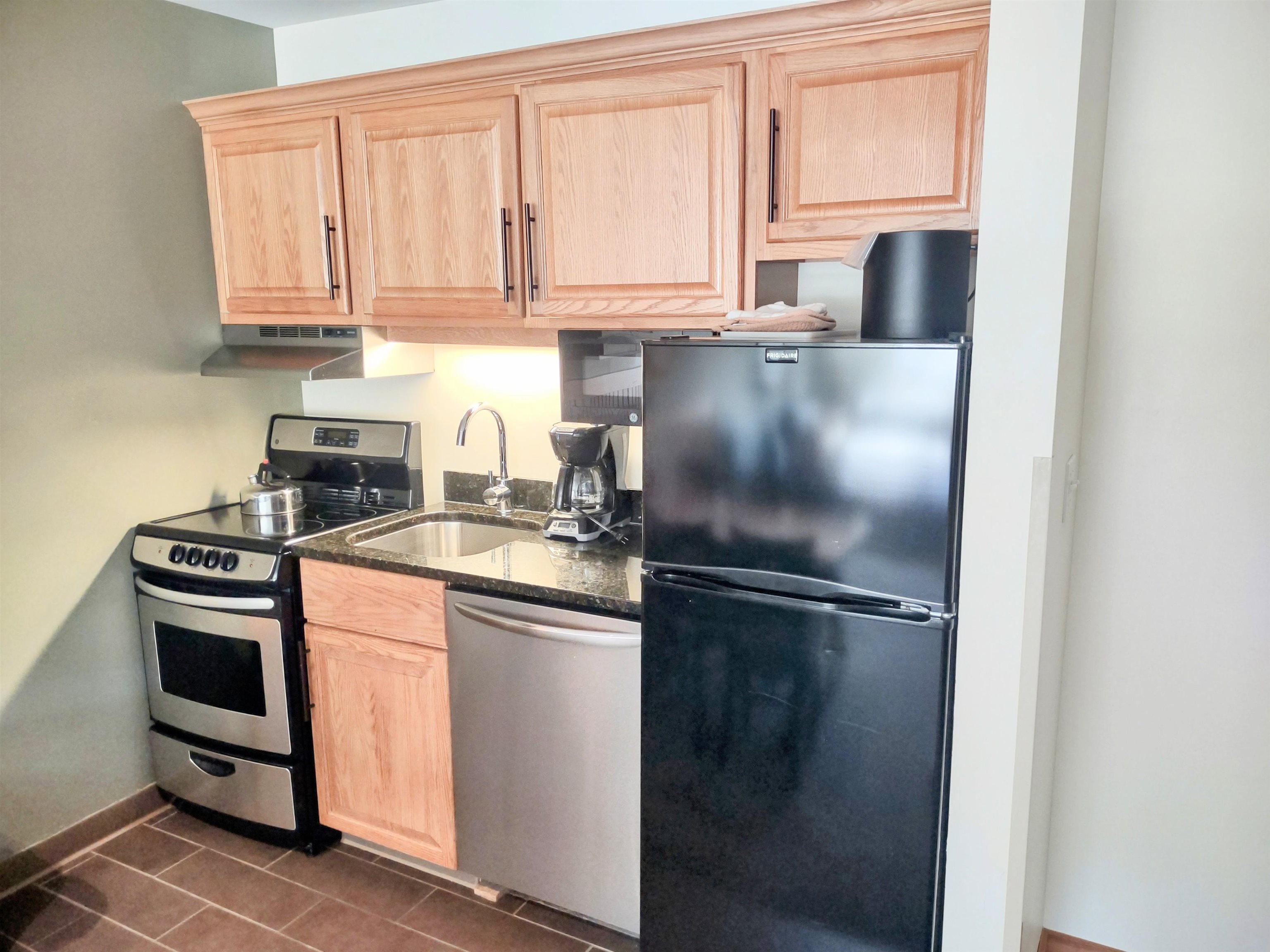 228 East Mountain Road, Unit D GRAND HOTEL 150 II (STACKHOUSE) Killington, VT 05751 - Photo 23 of 50