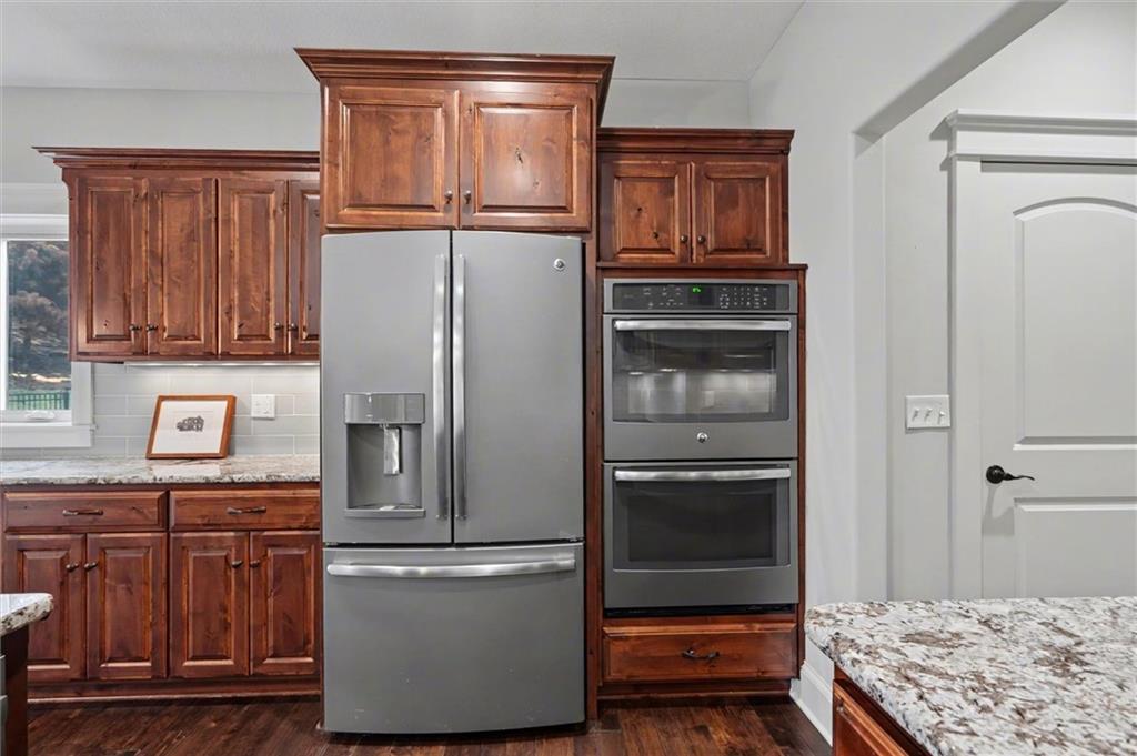 237 Landon Court Lawrence, KS 66049 - Photo 14 of 71