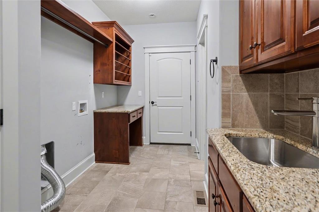 237 Landon Court Lawrence, KS 66049 - Photo 32 of 71