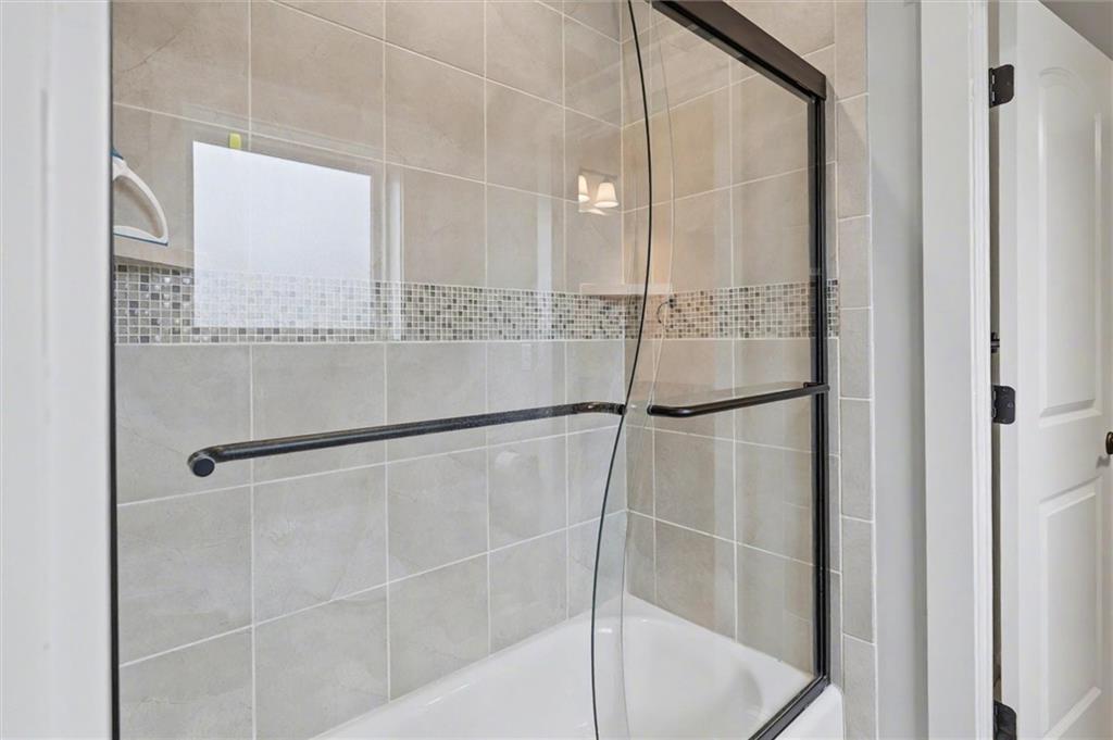 237 Landon Court Lawrence, KS 66049 - Photo 37 of 71