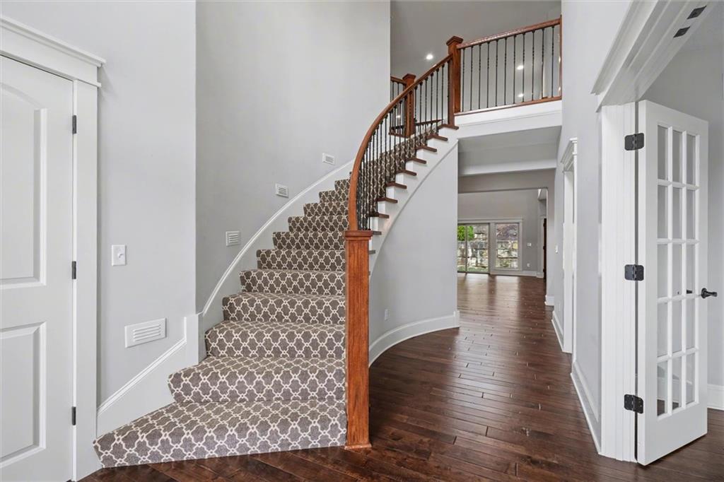 237 Landon Court Lawrence, KS 66049 - Photo 5 of 71