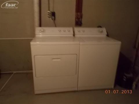 12066 East Carpenter Road Davison, MI 48423 - Photo 12 of 17 20323533-11.JPG