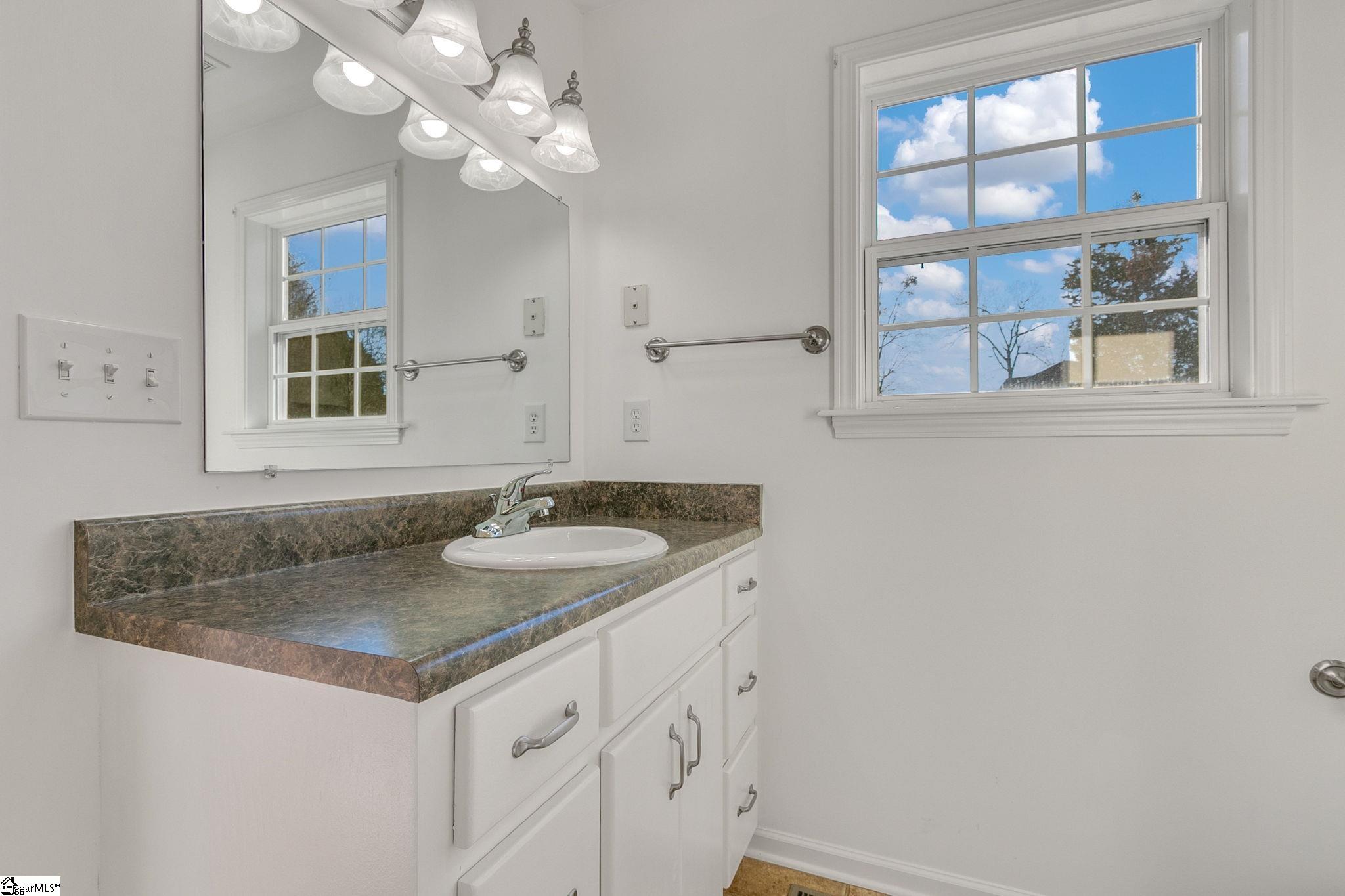 439 Sunburst Lane Inman, SC 29349 - Photo 14 of 36 Gallery Image 14