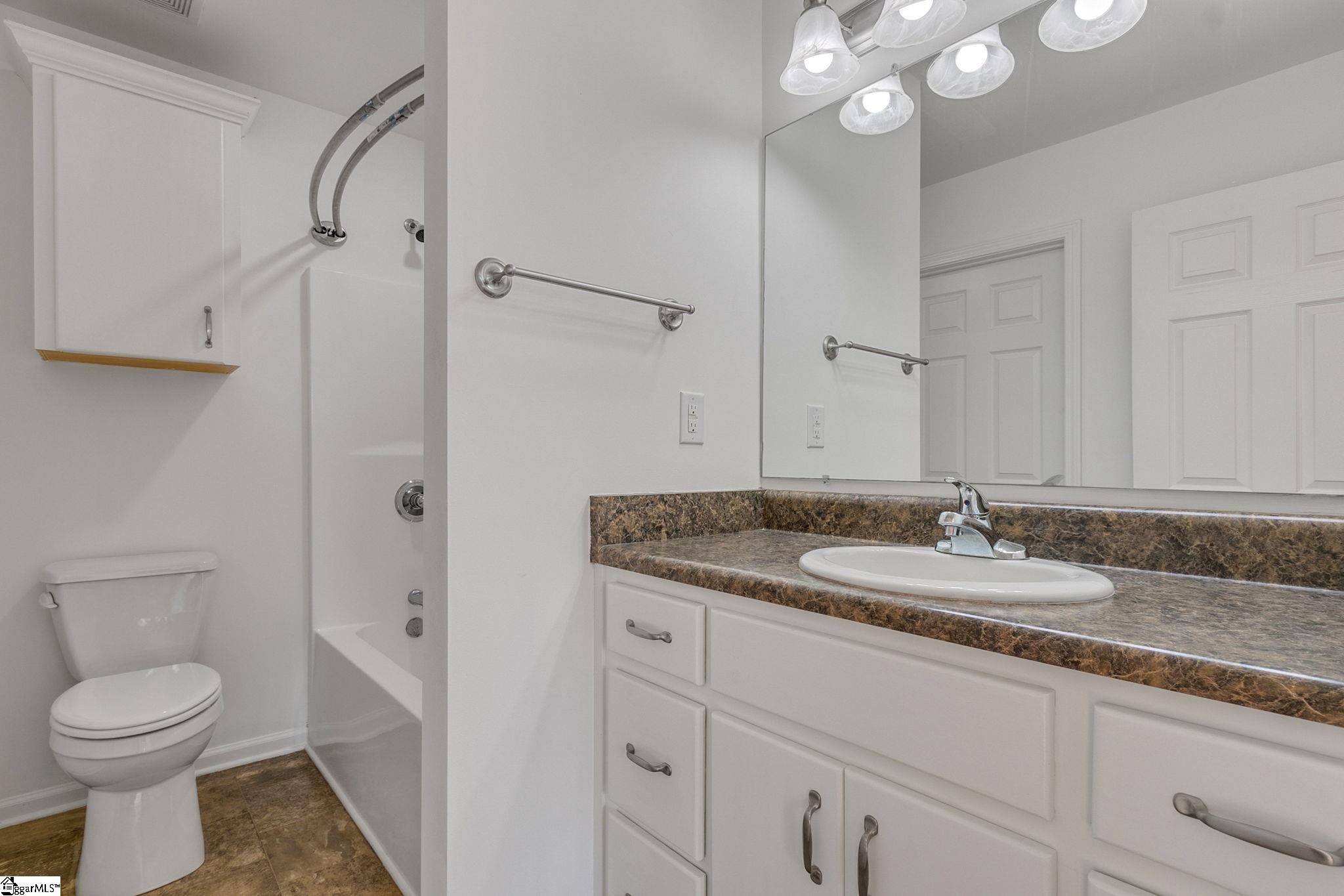 439 Sunburst Lane Inman, SC 29349 - Photo 10 of 36 Gallery Image 10