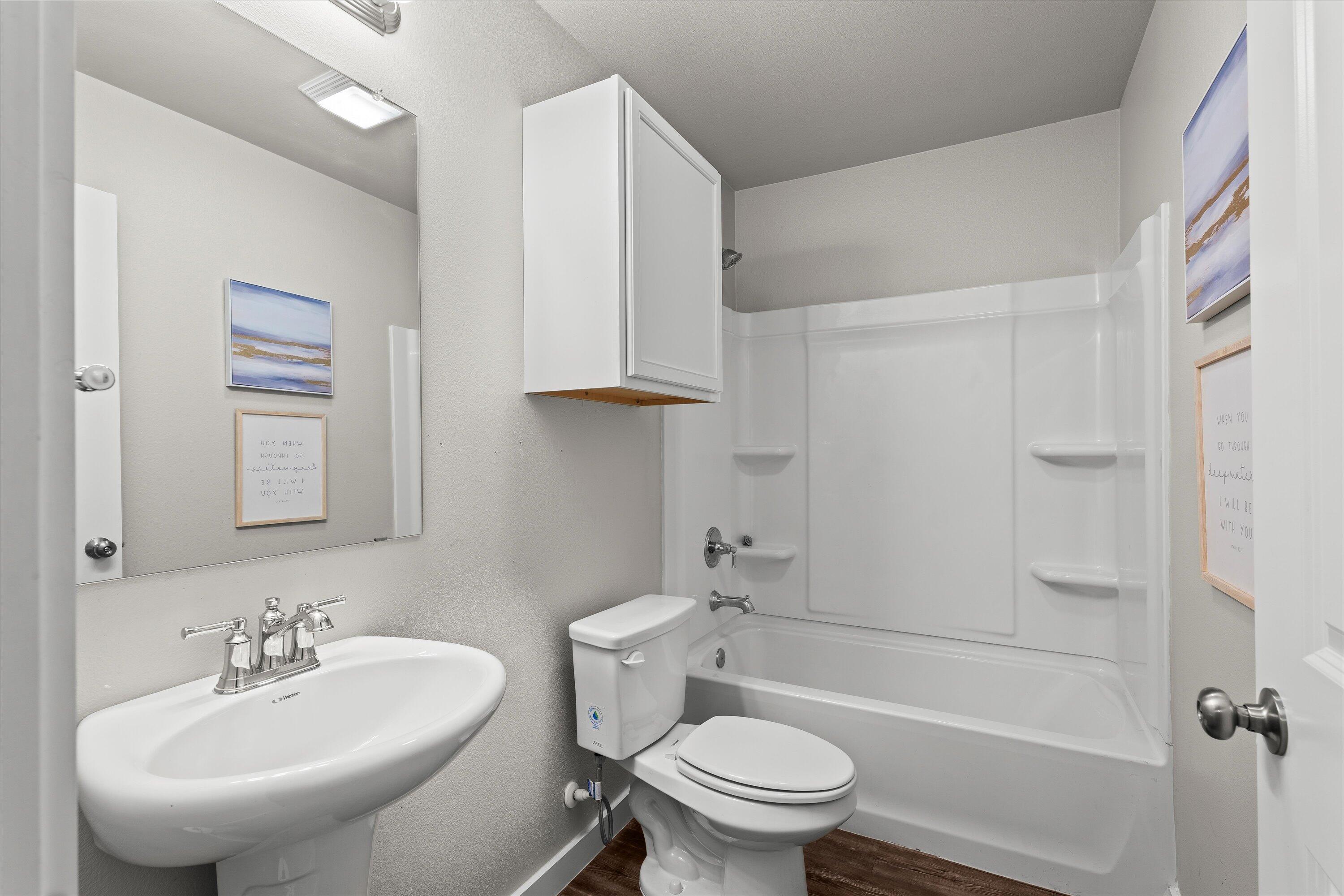 2015 134th Street Lubbock, TX 79423 - Photo 10 of 13 guest bathroom