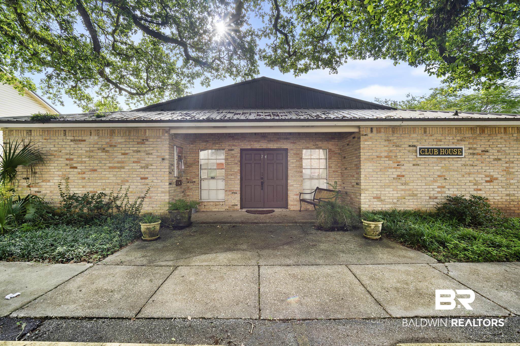 4017 Cottage Hill Road, Unit 68 Mobile, AL 36609 - Photo 26 of 36 Clubhouse