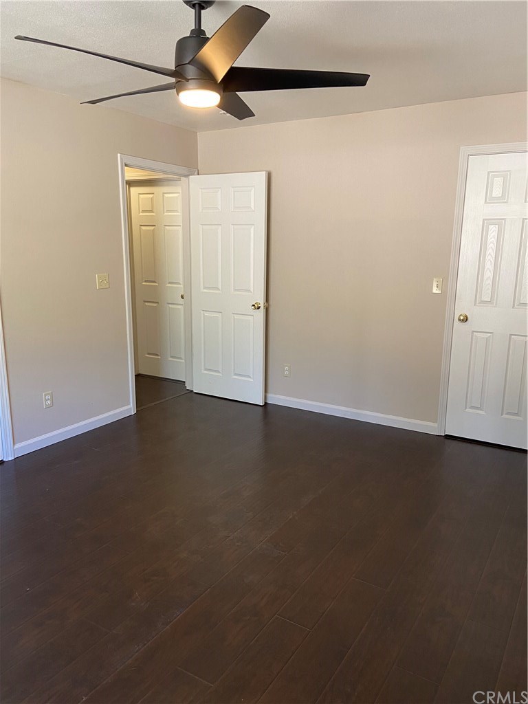 4919 Usona Road Mariposa, CA 95338 - Photo 14 of 38 Very spacious Master Bedroom with Master Bathroom.