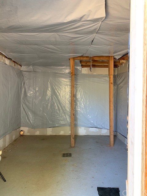 4919 Usona Road Mariposa, CA 95338 - Photo 23 of 38 Insulated interior of storage shed.