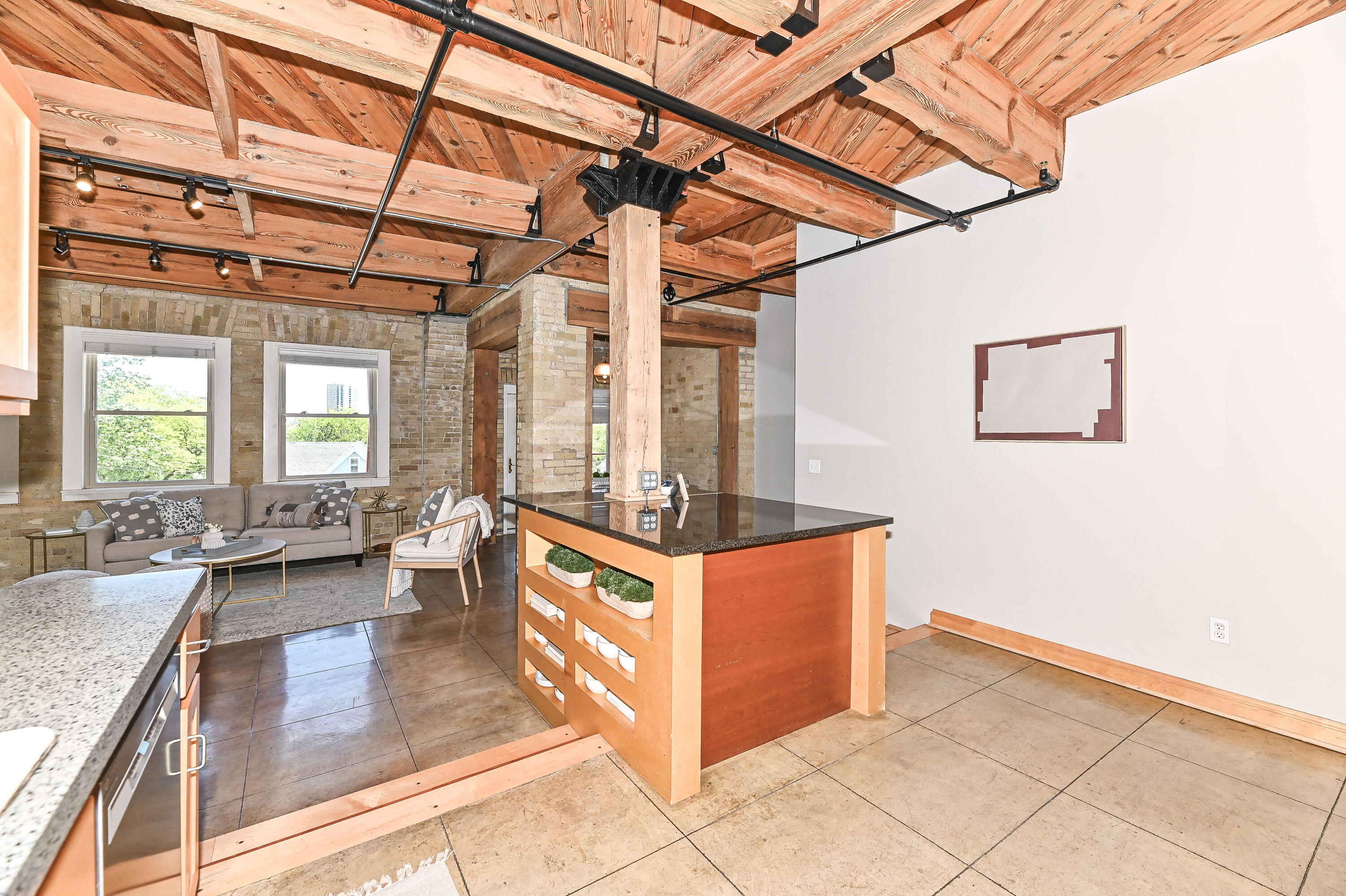 904 East Pearson Street, Unit 401 Milwaukee, WI 53202 - Photo 14 of 43 Pearson-14