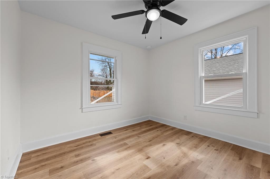 409 Walker Avenue Graham, NC 27253 - Photo 16 of 22