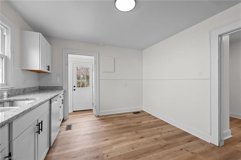 409 Walker Avenue Graham, NC 27253 - Photo 10 of 22