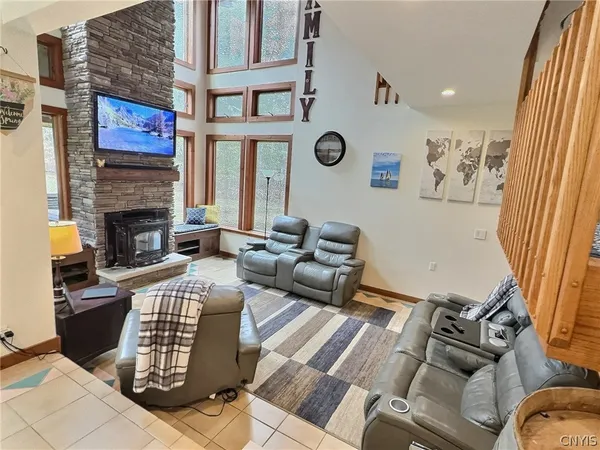 $2,500 | 109 Rogers Hill Road, Triangle, NY 13862