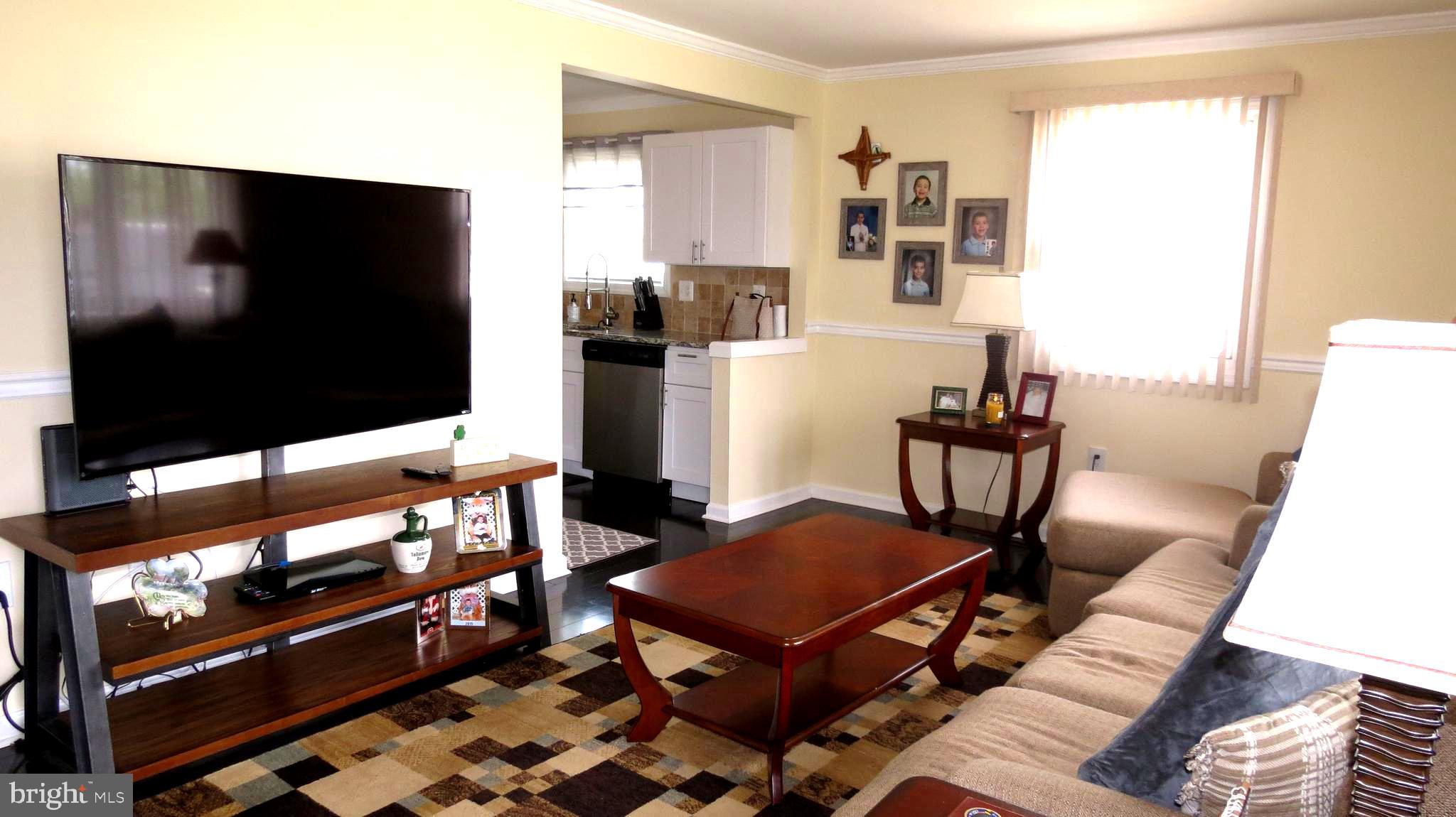 485 Dewey Road Bellmawr, NJ 08031 - Photo 4 of 25 Gallery Image 4