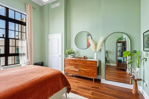 $1,395,000 | 701 South Olive Avenue, Unit 515, West Palm Beach, FL 33401