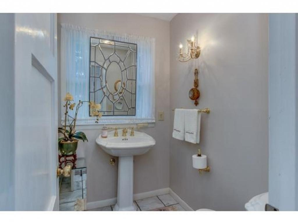 613 Ridgefields Road Kingsport, TN 37660 - Photo 11 of 36 Photo 11