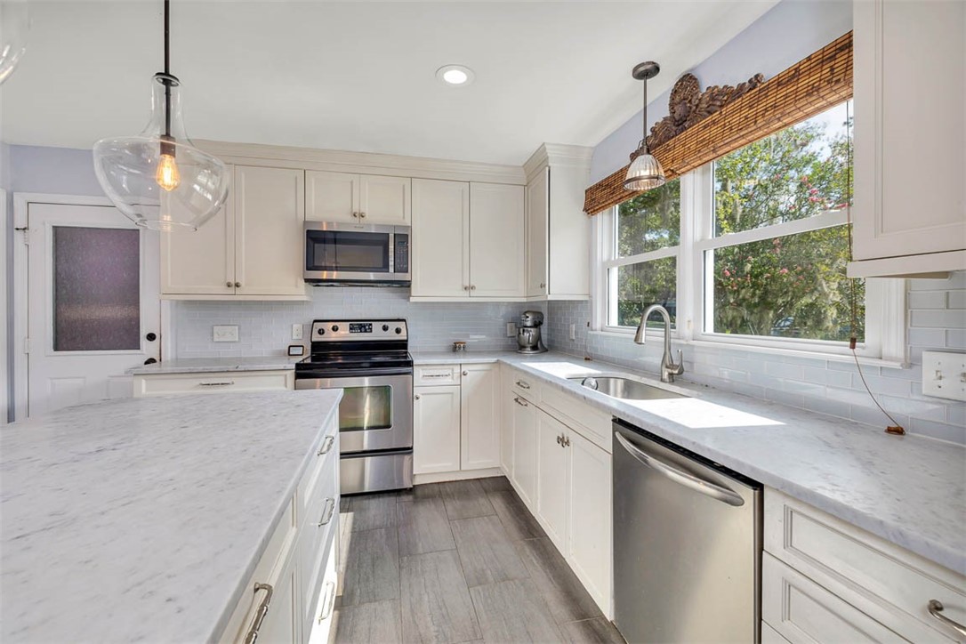 302 Wormslow Court St. Simons Island, GA 31522 - Photo 21 of 43