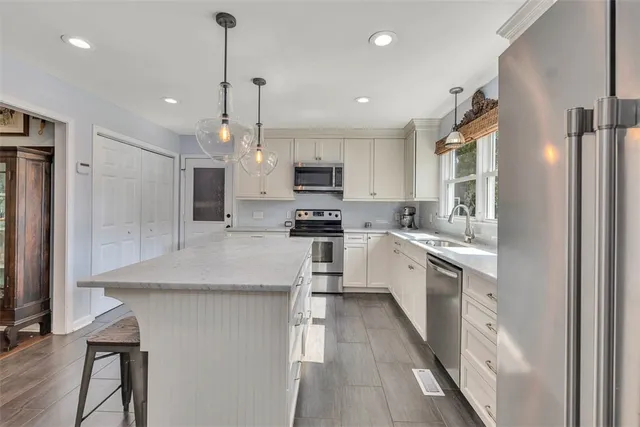 $720,000 | 302 Wormslow Court, St. Simons Island, GA 31522