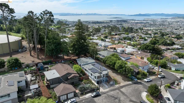 $1,049,000 | 6808 Del Monte Avenue, Richmond, CA 94805