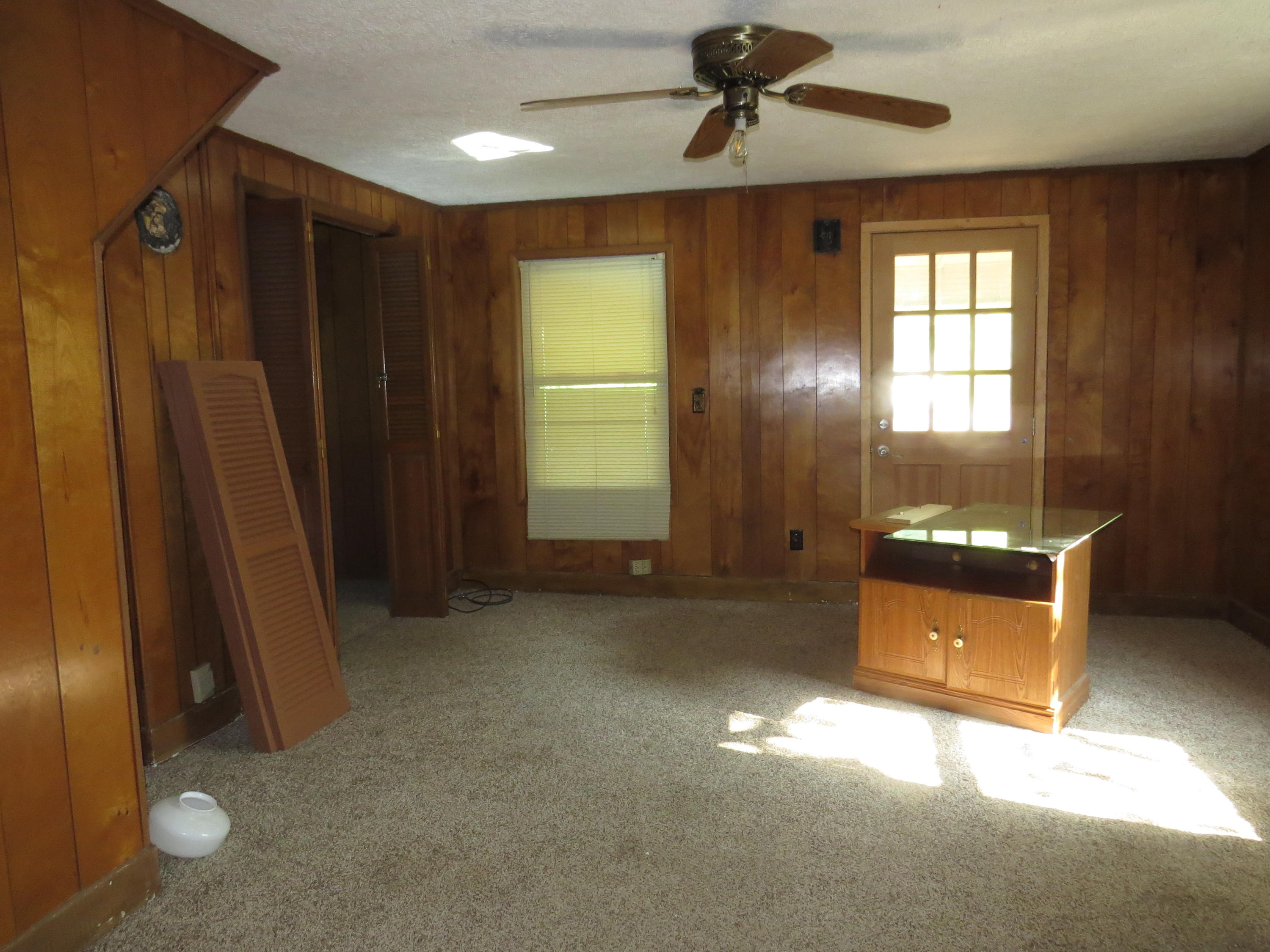 2014 Roda Road Appalachia, VA 24216 - Photo 5 of 30 IMG_8719