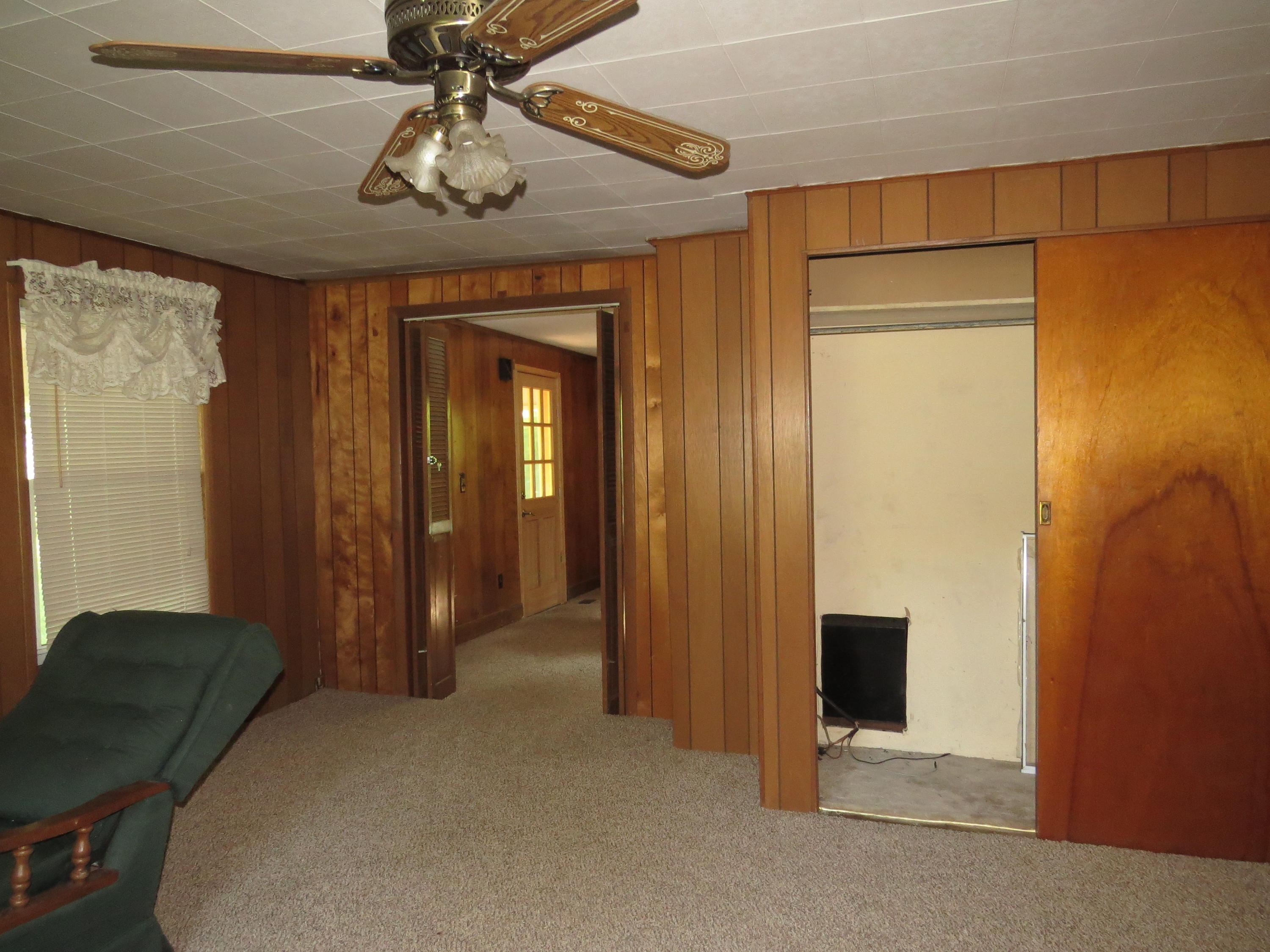 2014 Roda Road Appalachia, VA 24216 - Photo 8 of 30 IMG_8723