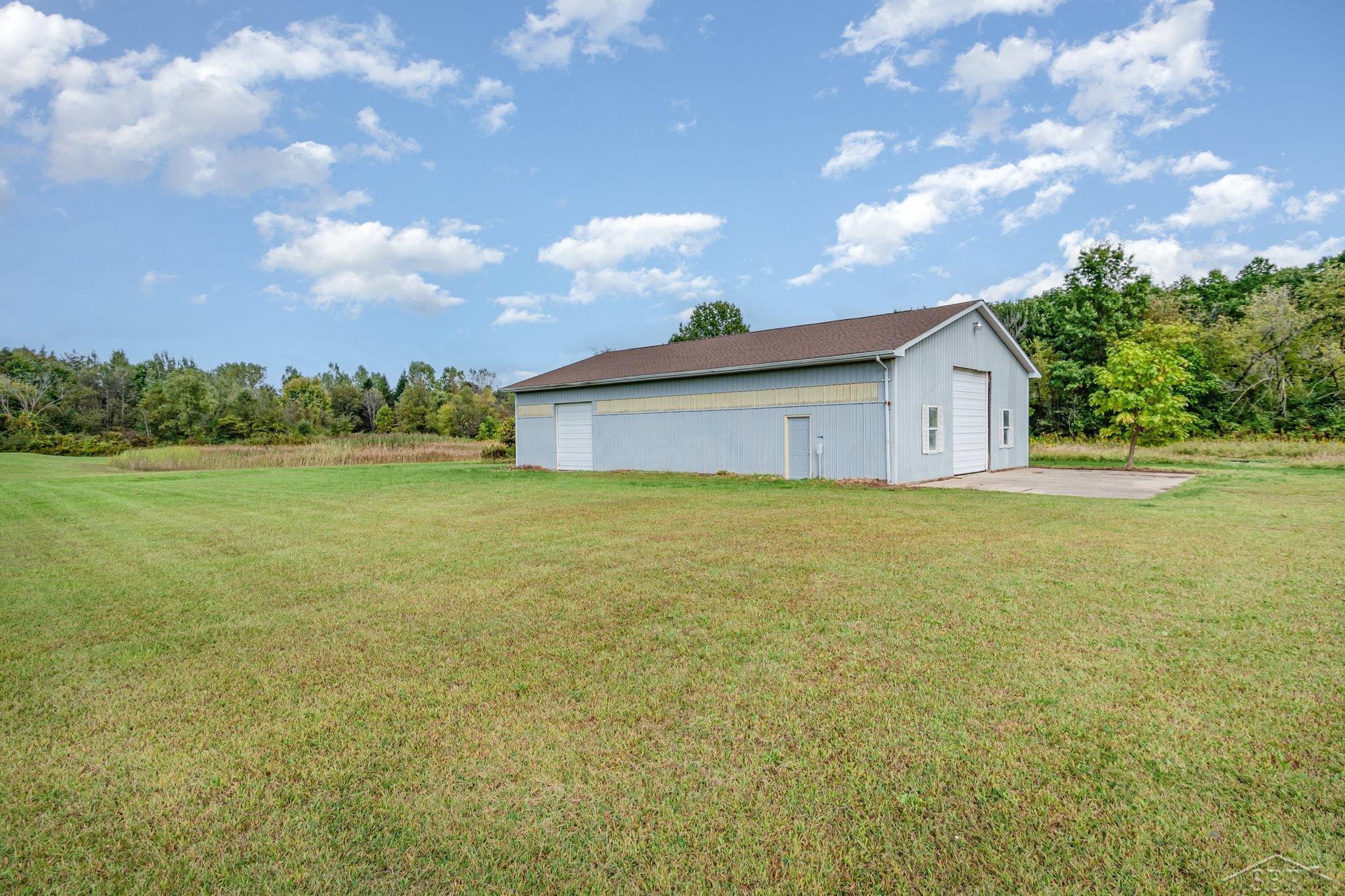 9404 Seymour Road Montrose, MI 48457 - Photo 24 of 31