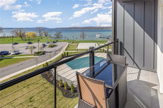 $848,800 | 205 Lakeshore Drive, Unit 403, Canandaigua City, NY 14424