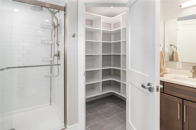 $848,800 | 205 Lakeshore Drive, Unit 403, Canandaigua City, NY 14424