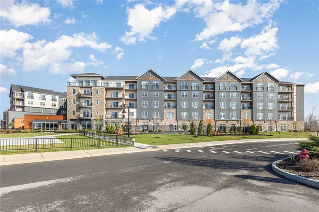 $848,800 | 205 Lakeshore Drive, Unit 403, Canandaigua City, NY 14424
