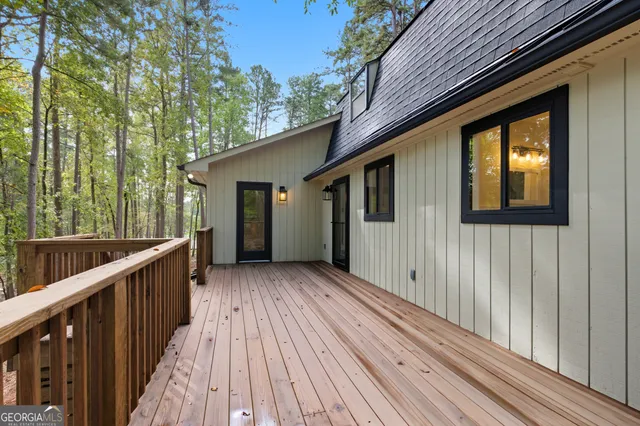 a outdoor view with a sitting space