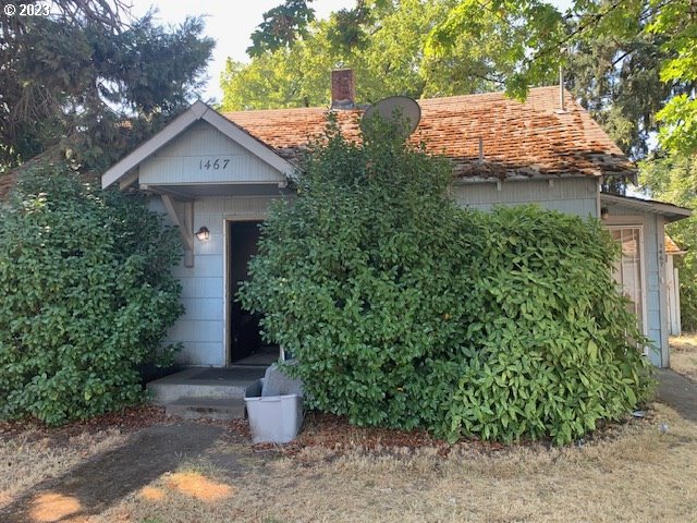 1467 Main Street Springfield, OR 97477 - Photo 2 of 9