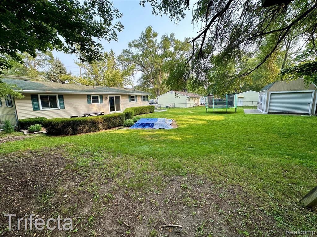 47555 Dequindre Road Rochester Hills, MI 48307 - Photo 24 of 29