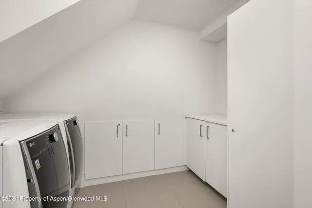 $50,000 | 812 East Cooper Avenue, Aspen, CO 81611