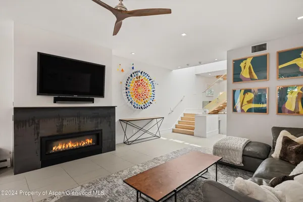 $50,000 | 812 East Cooper Avenue, Aspen, CO 81611
