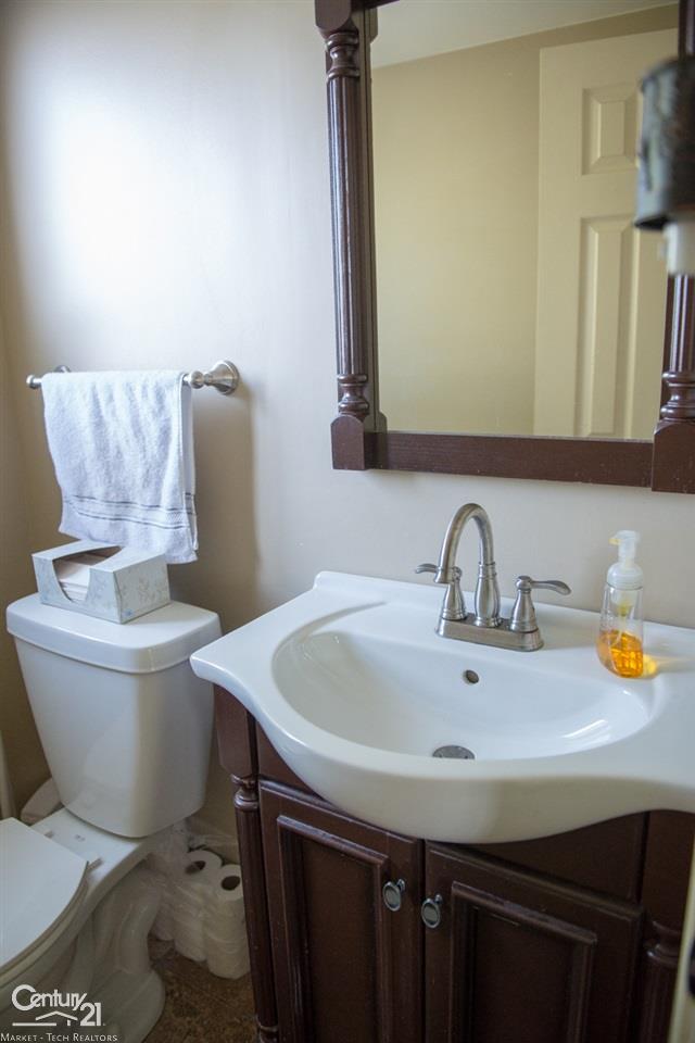 18619 Bittersweet Road Fraser, MI 48026 - Photo 19 of 36 31358887-18.JPG