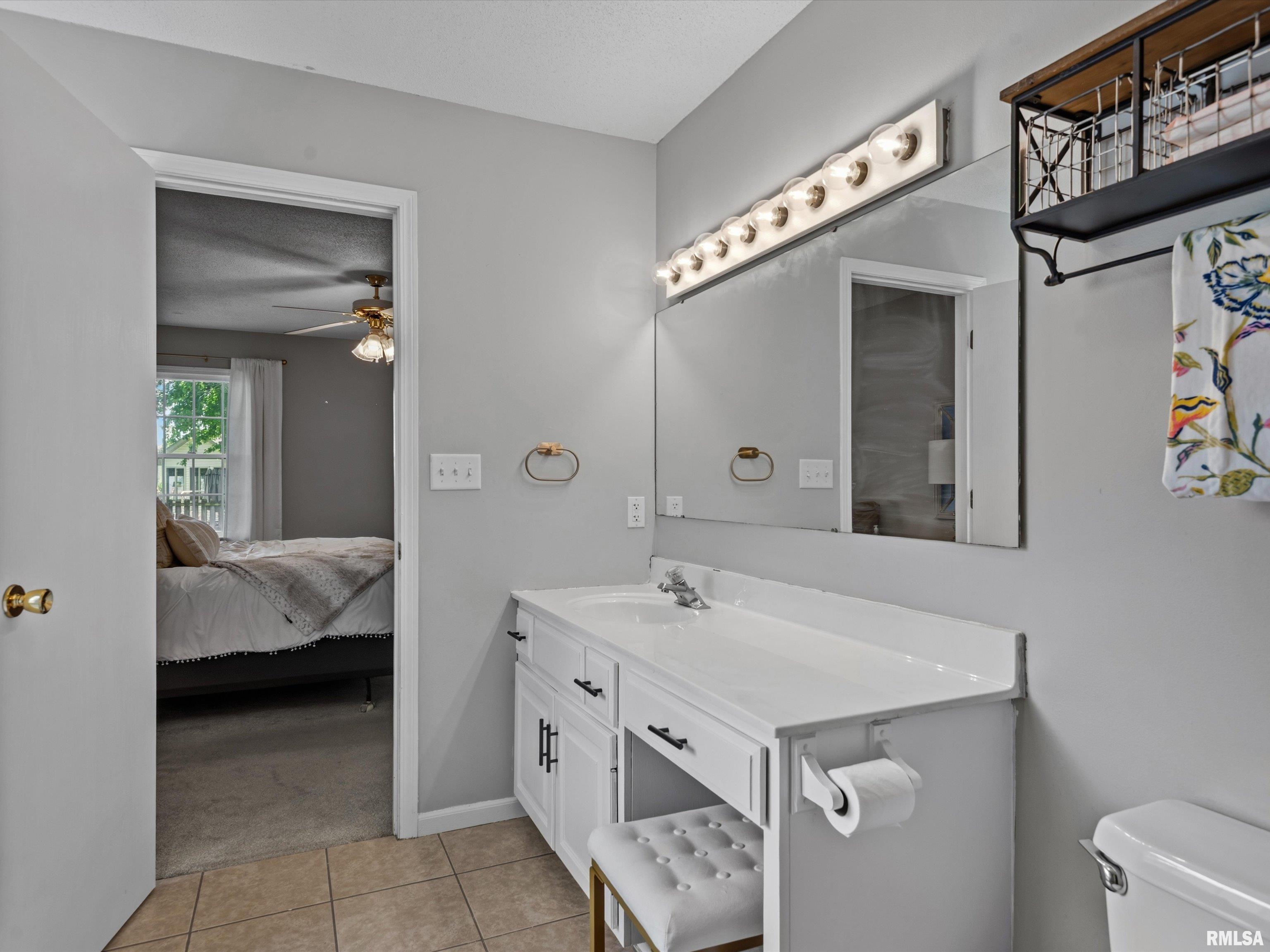 1212 Dani Lane Springfield, IL 62712 - Photo 21 of 34 Gallery Image 21
