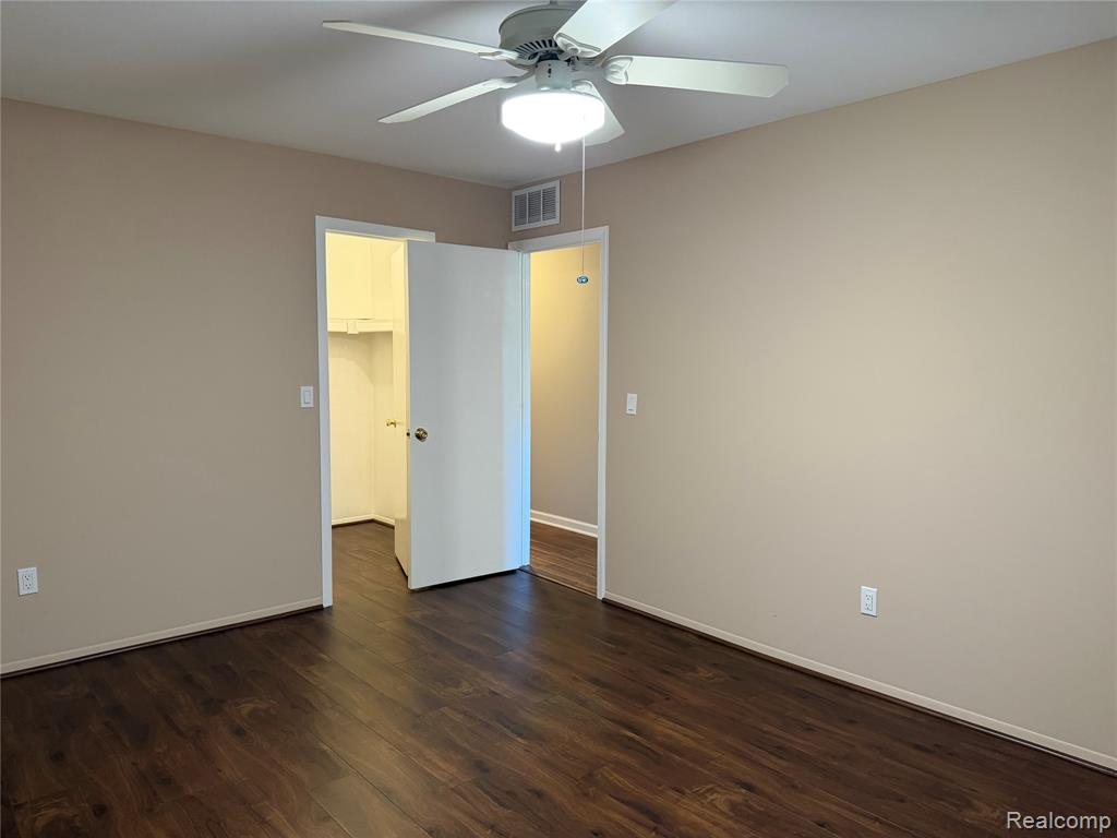 5220 West Utica Road Utica, MI 48317 - Photo 16 of 24