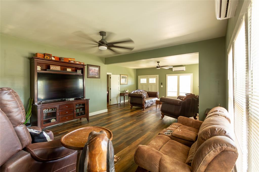 340 West 3rd Street Baird, TX 79504 - Photo 12 of 40