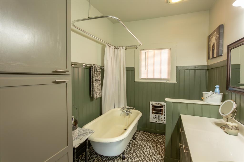340 West 3rd Street Baird, TX 79504 - Photo 19 of 40