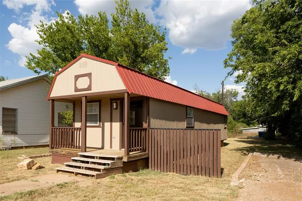$3,500 | 340 West 3rd Street, Baird, TX 79504